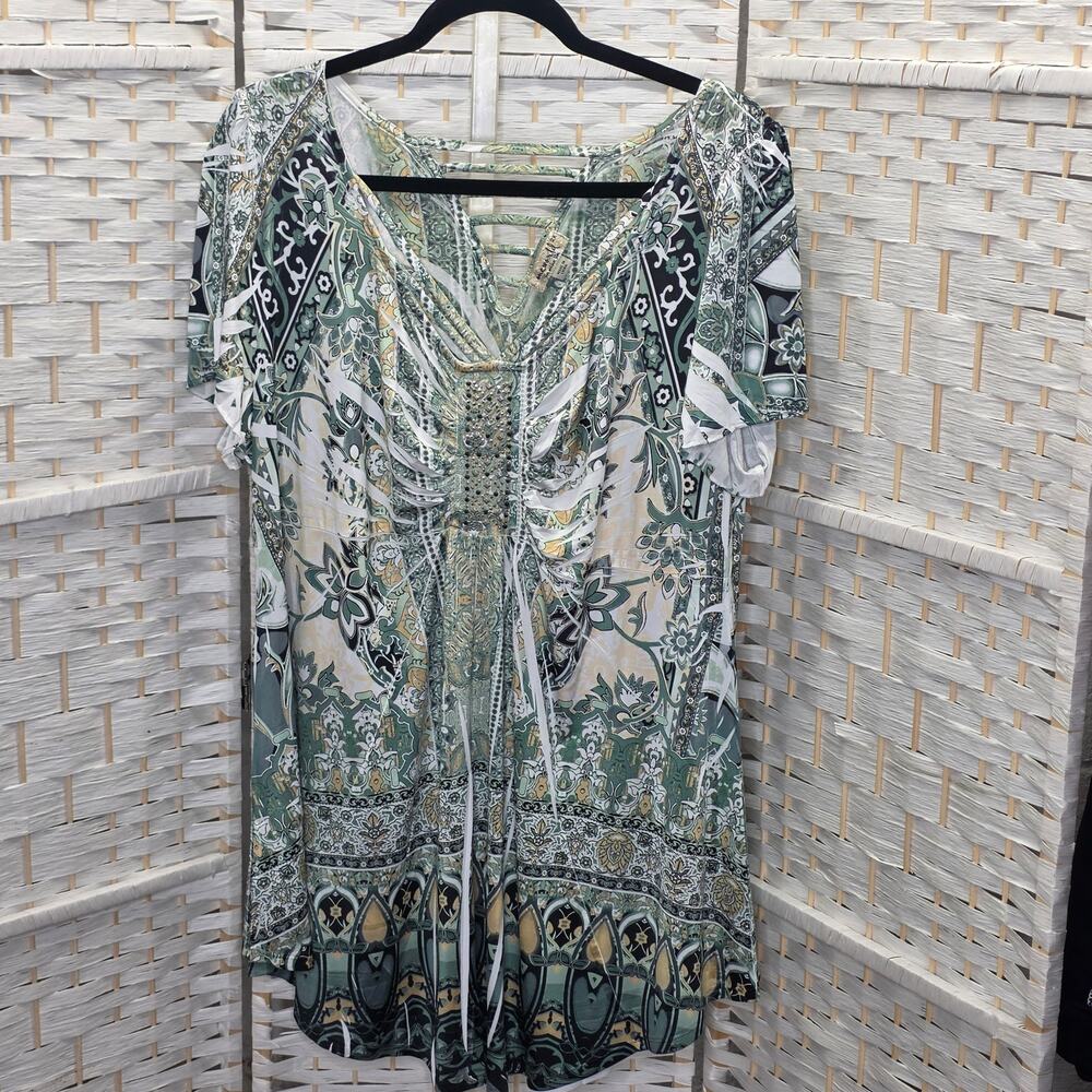 OneWorld Size 2x Green Paisley Embellished Cutout Tunic Top Boho